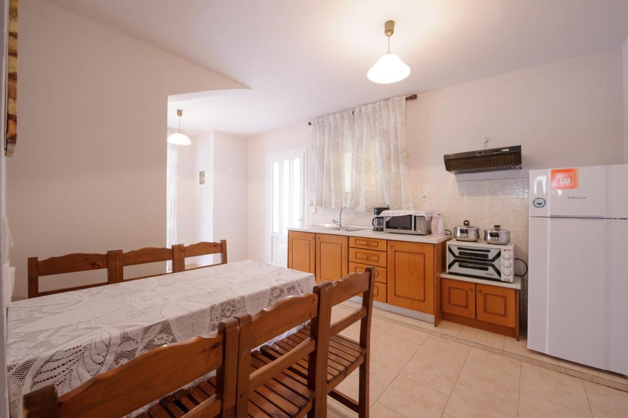 Elias & Vasili House Hotel Agios Georgios Pagon Luaran gambar