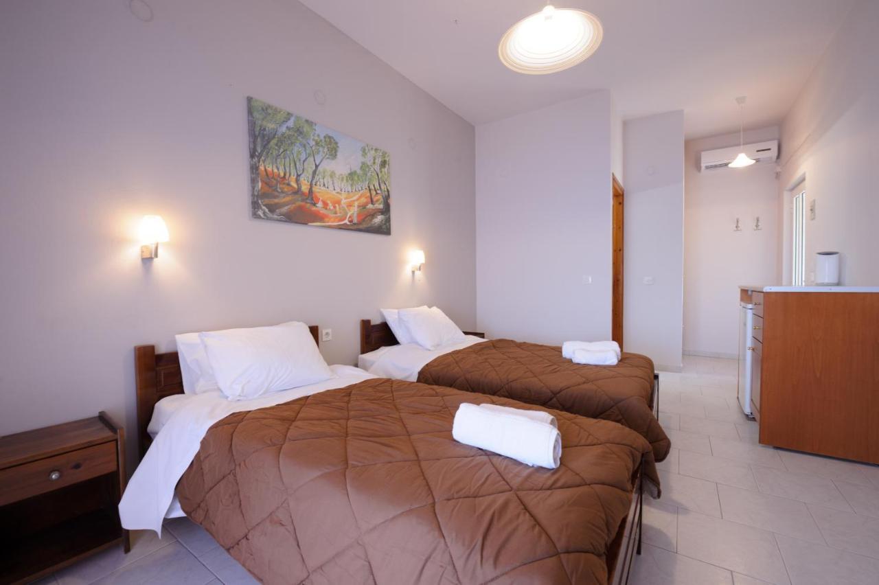 Elias & Vasili House Hotel Agios Georgios Pagon Luaran gambar