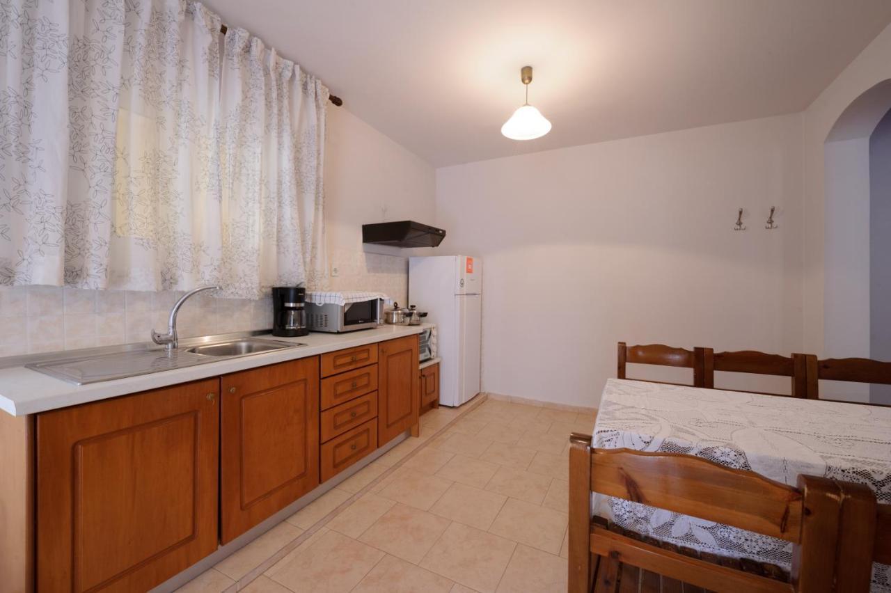 Elias & Vasili House Hotel Agios Georgios Pagon Luaran gambar