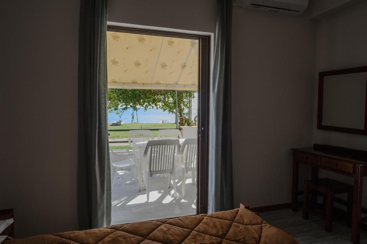 Elias & Vasili House Hotel Agios Georgios Pagon Luaran gambar