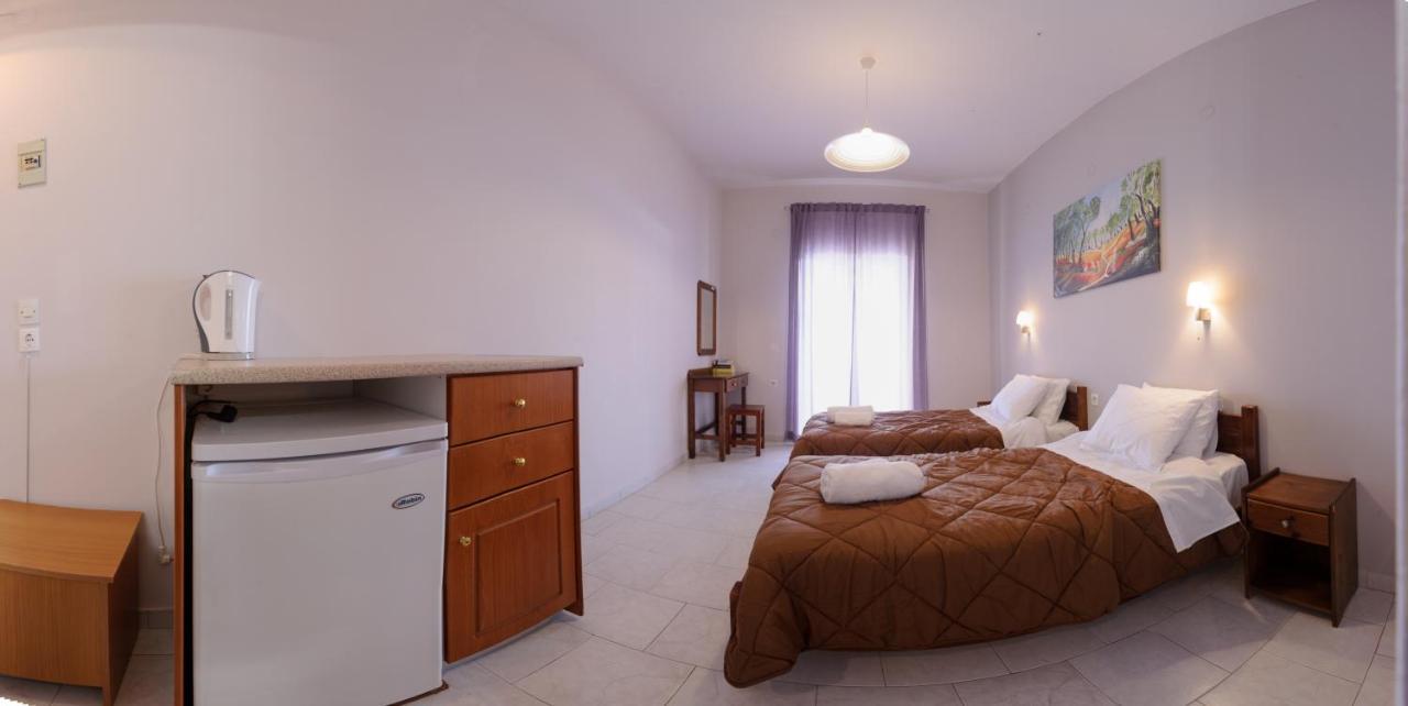 Elias & Vasili House Hotel Agios Georgios Pagon Luaran gambar