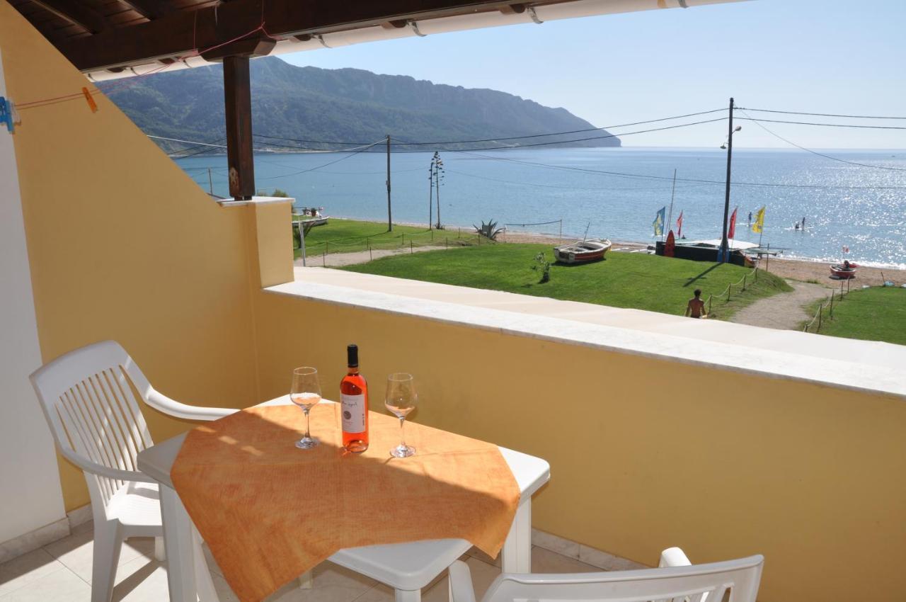 Elias & Vasili House Hotel Agios Georgios Pagon Luaran gambar