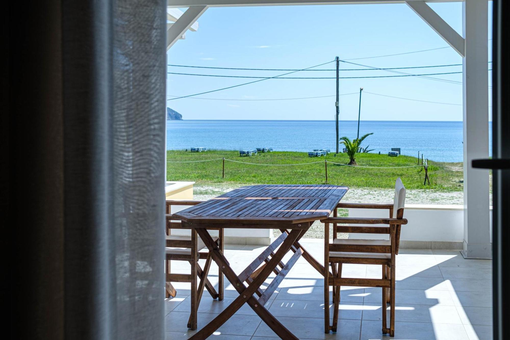 Elias & Vasili House Hotel Agios Georgios Pagon Luaran gambar