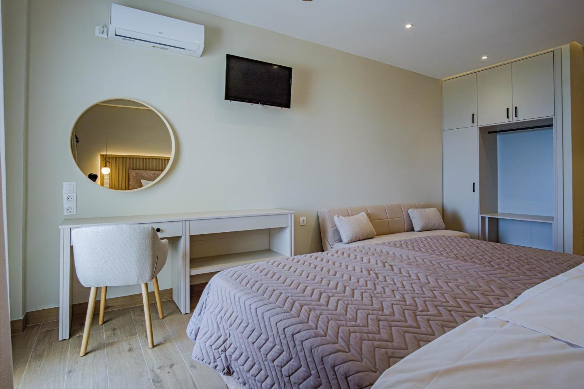 Elias & Vasili House Hotel Agios Georgios Pagon Luaran gambar